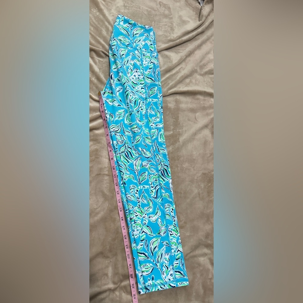 Lilly Pulitzer Luxletic White and Blue Leggings Size Small - Picture 2 of 5